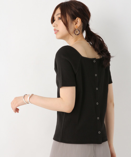 GLOBAL WORK(グローバルワーク)の「2WAYスクエアプルオーバー/839606(Tシャツ/カットソー・レディース・オフホワイト/オレンジ系その他/ブラック・MEDIUM/LARGE)」の2枚目の写真