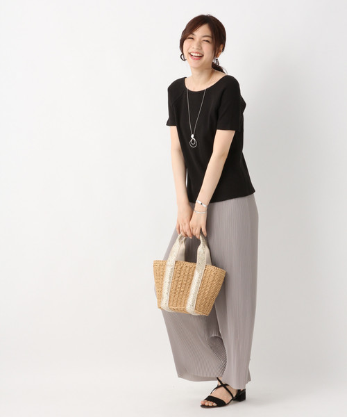 GLOBAL WORK(グローバルワーク)の「2WAYスクエアプルオーバー/839606(Tシャツ/カットソー・レディース・オフホワイト/オレンジ系その他/ブラック・MEDIUM/LARGE)」の9枚目の写真
