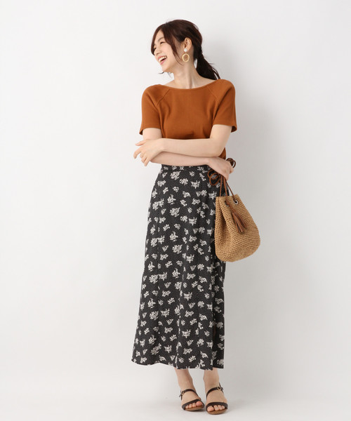 GLOBAL WORK(グローバルワーク)の「2WAYスクエアプルオーバー/839606(Tシャツ/カットソー・レディース・オフホワイト/オレンジ系その他/ブラック・MEDIUM/LARGE)」の5枚目の写真