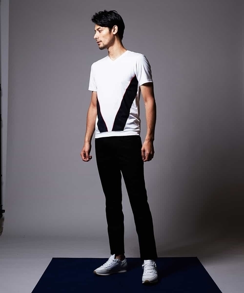 MICHEL KLEIN HOMME (ミッシェルクランオム)の「カットソー(Shield WIN)(Tシャツ/カットソー・メンズ・ブラック/ホワイト・44/46/48/51/52)」の5枚目の写真