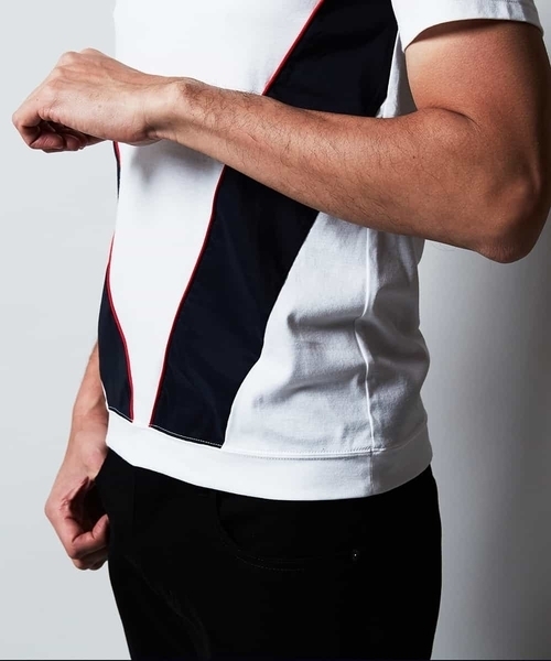 MICHEL KLEIN HOMME (ミッシェルクランオム)の「カットソー(Shield WIN)(Tシャツ/カットソー・メンズ・ブラック/ホワイト・44/46/48/51/52)」の11枚目の写真