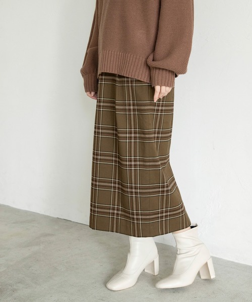 LOWRYS FARM（ローリーズファーム）の「ベルトツキタイトスカート　860286（スカート・レディース・ネイビー/ブラウン/カーキ/ベージュ/ブラウン系その他/ダークブラウン/ブラック・MEDIUM/LARGE）」の6枚目の写真