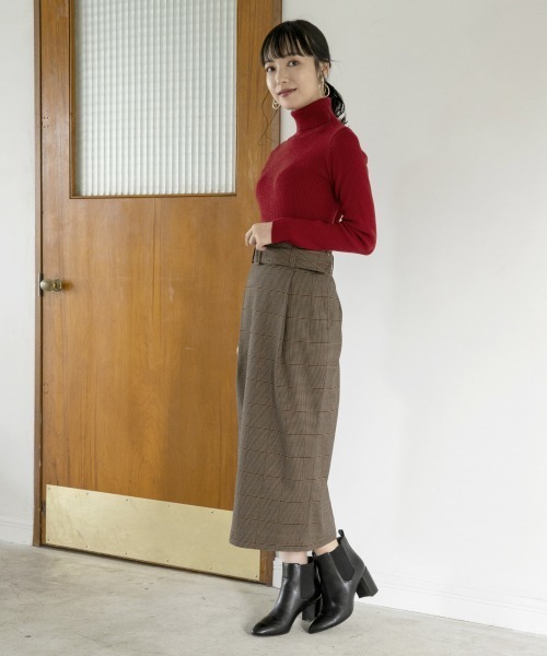 LOWRYS FARM（ローリーズファーム）の「ベルトツキタイトスカート　860286（スカート・レディース・ネイビー/ブラウン/カーキ/ベージュ/ブラウン系その他/ダークブラウン/ブラック・MEDIUM/LARGE）」の17枚目の写真