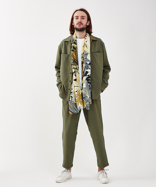 5351 POUR LES HOMMES(ゴーサンゴーイチプールオム)の「セットアップ対応リランチェツイルバックヨークシャツ(シャツ/ブラウス・メンズ・カーキ/ブラック・44/46/48)」の12枚目の写真