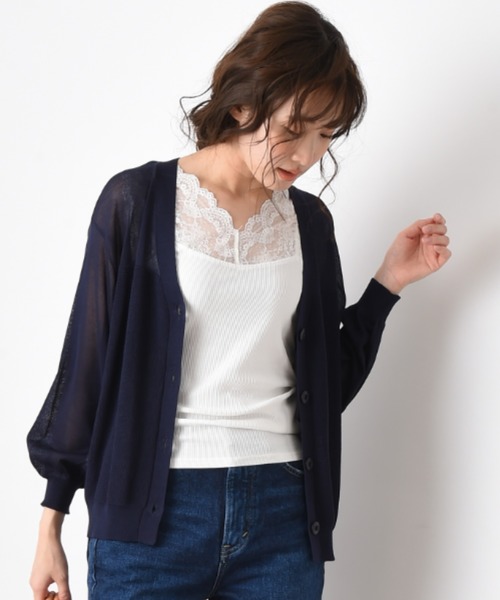 INTERPLANET(インタープラネット)の「編地変えVネックカーデ(カーディガン/ボレロ・レディース・グリーン/ネイビー/キャメル/アイボリー・FREE)」の4枚目の写真