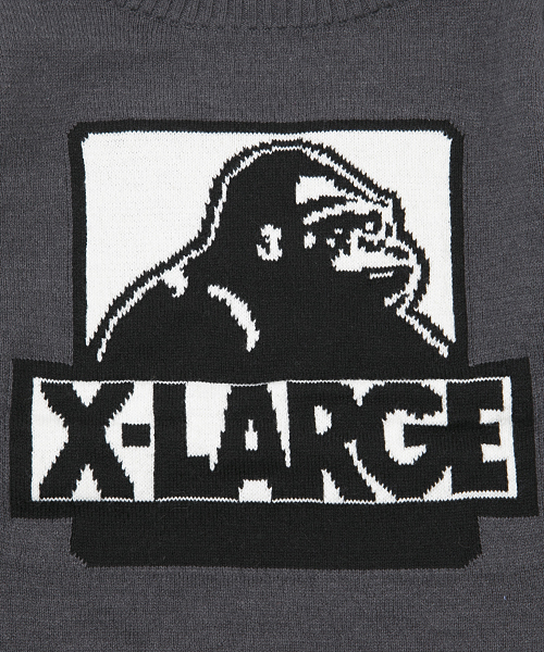 XLARGE KIDS（エクストララージキッズ）の「CREW NECK SWEATER（ニット/セーター・キッズ・チャコールグレー/ネイビー・LARGE/SMALL/MEDIUM）」の4枚目の写真