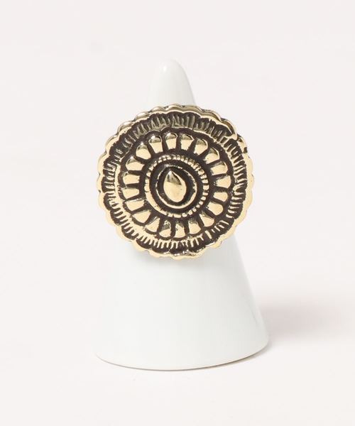チャイハネ（チャイハネ）の「【チャイハネ】コンチョ風ネイティブモチーフリング（リング・レディース・ゴールド系その他3/シルバー系その他3/シルバー系その他/シルバー系その他2/シルバー系その他4/シルバー系その他5/シルバー系その他6/ゴールド系その他/ゴールド系その他2/ゴールド系その他4/ゴールド系その他5/ゴールド系その他6・FREE）」の9枚目の写真
