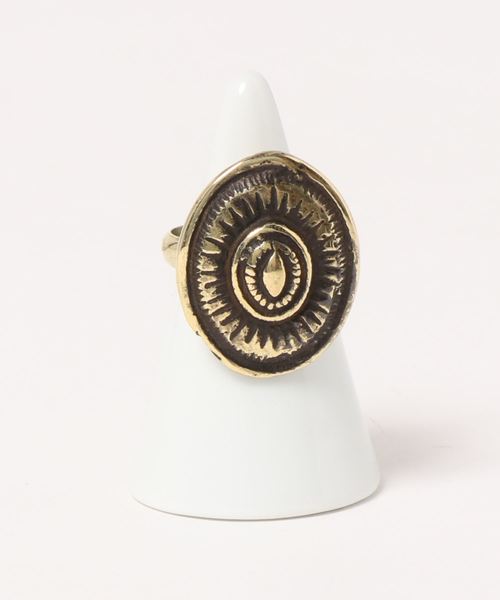 チャイハネ（チャイハネ）の「【チャイハネ】コンチョ風ネイティブモチーフリング（リング・レディース・ゴールド系その他3/シルバー系その他3/シルバー系その他/シルバー系その他2/シルバー系その他4/シルバー系その他5/シルバー系その他6/ゴールド系その他/ゴールド系その他2/ゴールド系その他4/ゴールド系その他5/ゴールド系その他6・FREE）」の10枚目の写真