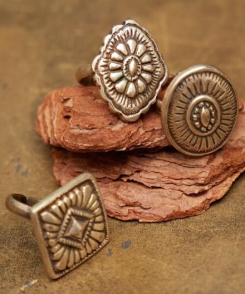 チャイハネ（チャイハネ）の「【チャイハネ】コンチョ風ネイティブモチーフリング（リング・レディース・ゴールド系その他3/シルバー系その他3/シルバー系その他/シルバー系その他2/シルバー系その他4/シルバー系その他5/シルバー系その他6/ゴールド系その他/ゴールド系その他2/ゴールド系その他4/ゴールド系その他5/ゴールド系その他6・FREE）」の13枚目の写真