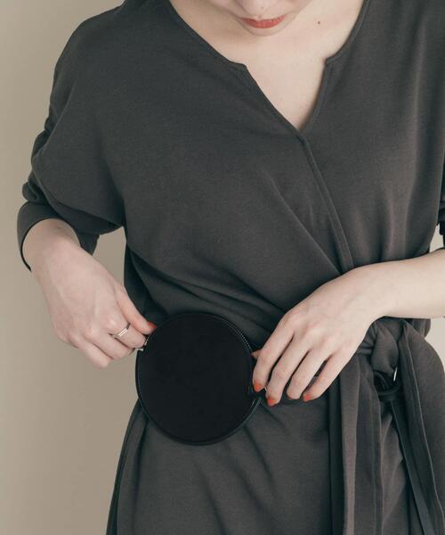 SMELLY（スメリー）の「マルポーチベルト（ベルト・レディース・ブラック/ベージュ・-）」の2枚目の写真