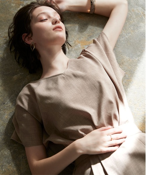 titivate（ティティベイト）の「前後2wayトップス＆タックスカートセットアップ（セットアップ・レディース・ライトベージュ/ブラウン/ブラック・S/M/L）」の5枚目の写真