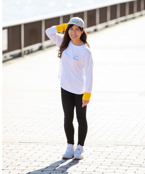 BENETTON (UNITED COLORS OF BENETTON)（ベネトンユナイテッドカラーズオブベネトン）の「【BENETTON / ベネトン】レディース長袖Tシャツ / 吸水速乾 UVカット 袖口バイカラー（Tシャツ/カットソー・レディース・ホワイト/ブラック/グレー/ブルー/グリーン・SMALL/MEDIUM/X-LARGE/LARGE）」の10枚目の写真