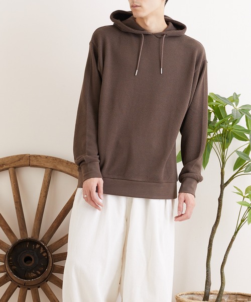 TONE SELECT WEAR(トーンセレクトウェア)の「【TONE MEN'S】カノコプルパーカー(BL)(パーカー・メンズ・ブラック/モカ/グレイッシュベージュ/グレイッシュブルー・MEDIUM/X-LARGE/LARGE)」の16枚目の写真