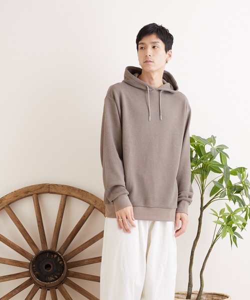 TONE SELECT WEAR(トーンセレクトウェア)の「【TONE MEN'S】カノコプルパーカー(BL)(パーカー・メンズ・ブラック/モカ/グレイッシュベージュ/グレイッシュブルー・MEDIUM/X-LARGE/LARGE)」の8枚目の写真