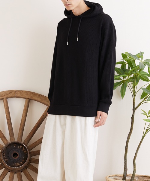 TONE SELECT WEAR(トーンセレクトウェア)の「【TONE MEN'S】カノコプルパーカー(BL)(パーカー・メンズ・ブラック/モカ/グレイッシュベージュ/グレイッシュブルー・MEDIUM/X-LARGE/LARGE)」の13枚目の写真