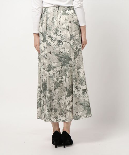 archives（アルシーヴ）の「ニュアンス柄セミフレアスカート（スカート・レディース・ブラック/ブラウン/グレイッシュベージュ・MEDIUM）」の5枚目の写真