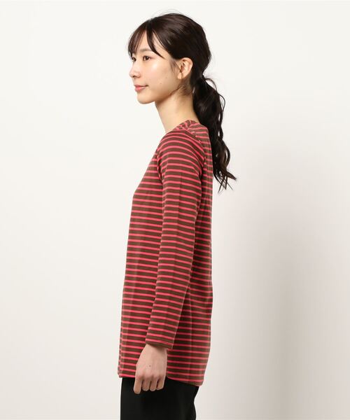 BELLUNA PLUS(ベルーナ)の「ポンチ素材ボーダープルオーバー(長袖)(Tシャツ/カットソー・レディース・ブラック/ホワイト×ブルー/パープル系その他/オレンジ系その他・MEDIUM/LARGE/X-LARGE)」の10枚目の写真