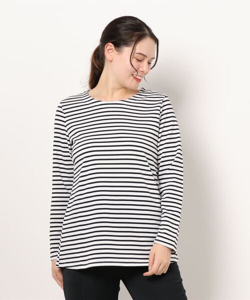 BELLUNA PLUS(ベルーナ)の「ポンチ素材ボーダープルオーバー(長袖)(Tシャツ/カットソー・レディース・ブラック/ホワイト×ブルー/パープル系その他/オレンジ系その他・MEDIUM/LARGE/X-LARGE)」の9枚目の写真