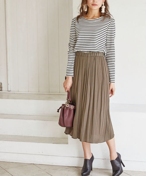 BELLUNA PLUS(ベルーナ)の「ポンチ素材ボーダープルオーバー(長袖)(Tシャツ/カットソー・レディース・ブラック/ホワイト×ブルー/パープル系その他/オレンジ系その他・MEDIUM/LARGE/X-LARGE)」の14枚目の写真