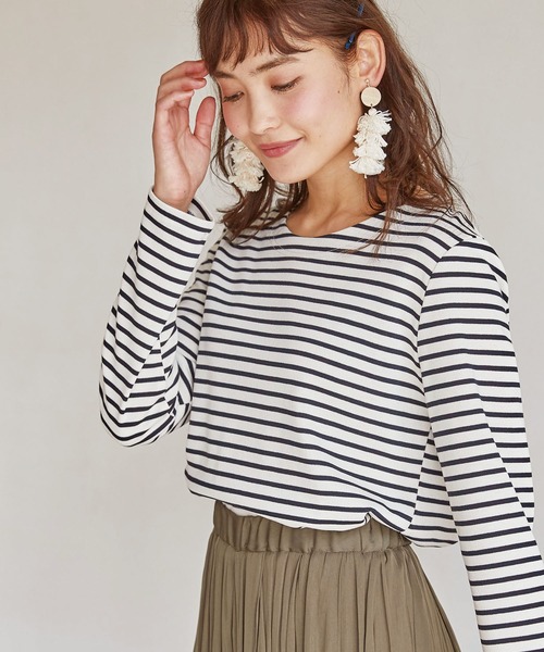 BELLUNA PLUS(ベルーナ)の「ポンチ素材ボーダープルオーバー(長袖)(Tシャツ/カットソー・レディース・ブラック/ホワイト×ブルー/パープル系その他/オレンジ系その他・MEDIUM/LARGE/X-LARGE)」の15枚目の写真