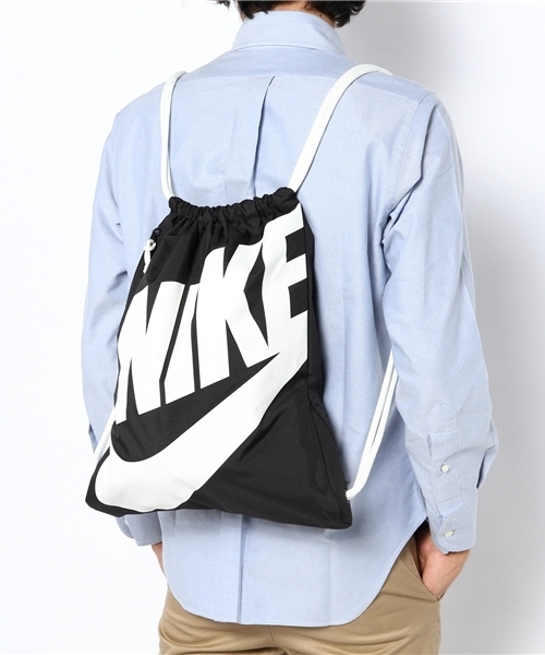 NIKE（ナイキ）の「ナイキ ジムサック 巾着 アニマル柄 NIKE HERITAGE GYMSACK BA3329（バックパック/リュック・レディース・ブラック/グレー/パープル/ライトグリーン/レッド/ピンク/ブルー・ONE SIZE）」の8枚目の写真