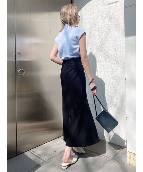 MURUA（ムルーア）の「カーブウエストマーメイドスカート（スカート・レディース・アイボリー/ブラック/ライトグリーン・1/2）」の14枚目の写真