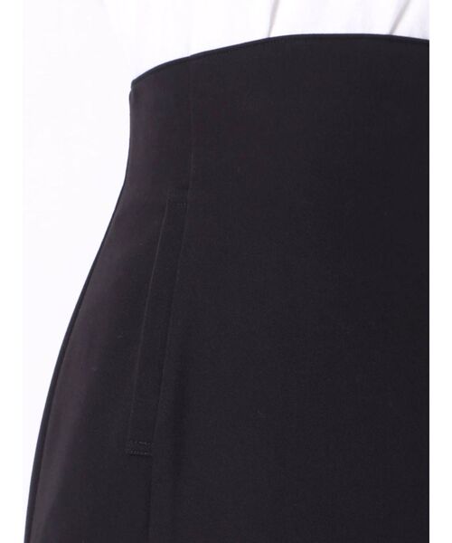 MURUA（ムルーア）の「カーブウエストマーメイドスカート（スカート・レディース・アイボリー/ブラック/ライトグリーン・1/2）」の20枚目の写真