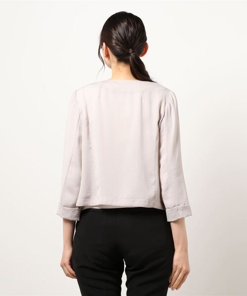 PICCIN（ピッチン）の「ジップアップノーカラージャケット（ノーカラージャケット・レディース・カーキ/グレイッシュベージュ/サックスブルー・M）」の5枚目の写真