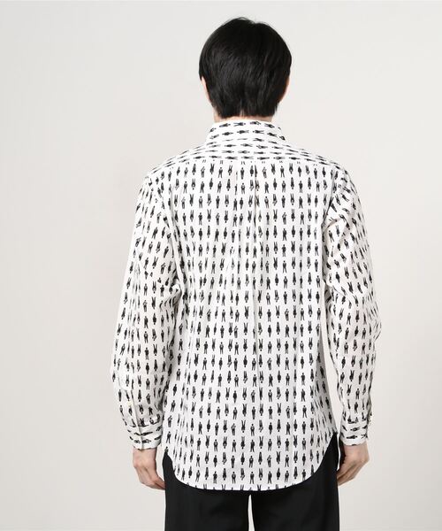TRAP/U (トラップユー)の「日本製 made in JAPAN シルエット 総柄 プリント レギュラーカラー シャツ(シャツ/ブラウス・メンズ・ホワイト/ブラック・M/L)」の3枚目の写真