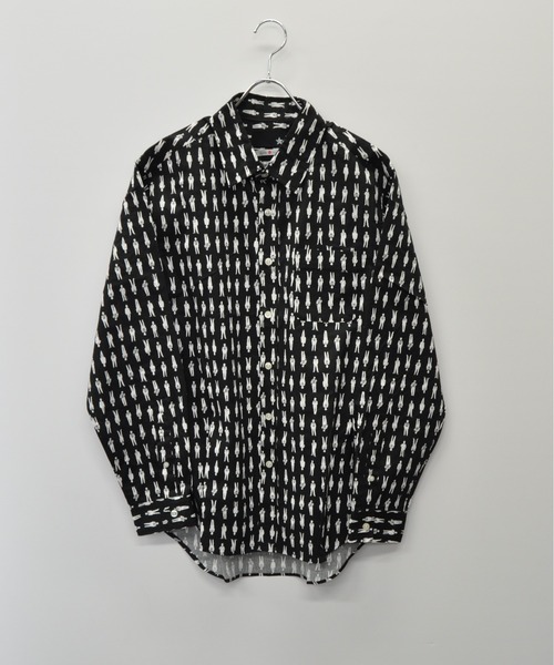 TRAP/U (トラップユー)の「日本製 made in JAPAN シルエット 総柄 プリント レギュラーカラー シャツ(シャツ/ブラウス・メンズ・ホワイト/ブラック・M/L)」の5枚目の写真