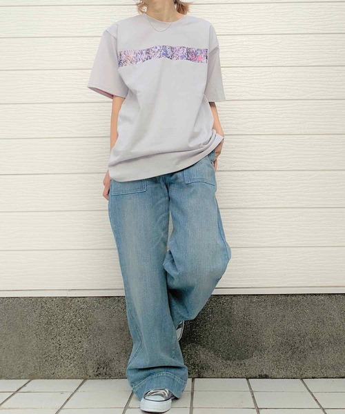 Q（キュー）の「オーディエンスT（Tシャツ/カットソー・レディース・ホワイト/ライトグレー/ブラック・MEDIUM/ONE SIZE）」の11枚目の写真