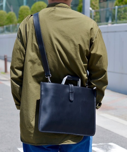 Fun & Daily（ファンアンドデイリー）の「F&D : Cow Leather Brief Case（ハンドバッグ・メンズ・ブラック・FREE）」の7枚目の写真