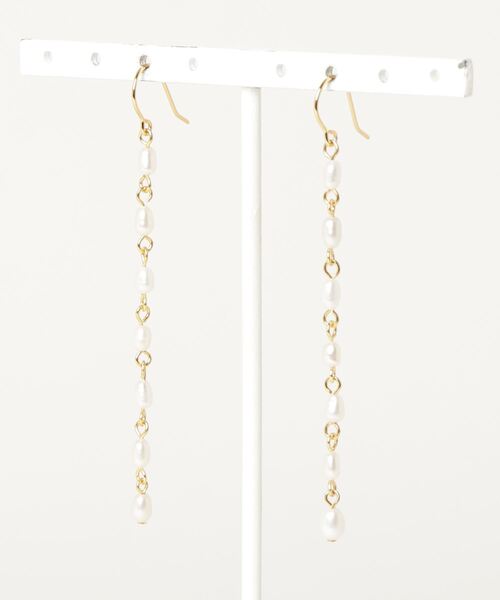 NANO universe（ナノユニバース）の「ライスパールピアス（ピアス（両耳用）・レディース・ゴールド/シルバー・FREE）」の4枚目の写真