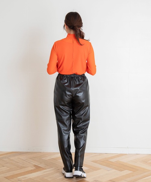 AULA AILA（アウラアイラ）の「イージーパンツ（その他パンツ・レディース・グリーン/ライトベージュ/ベージュ/ブラック・1/0）」の16枚目の写真