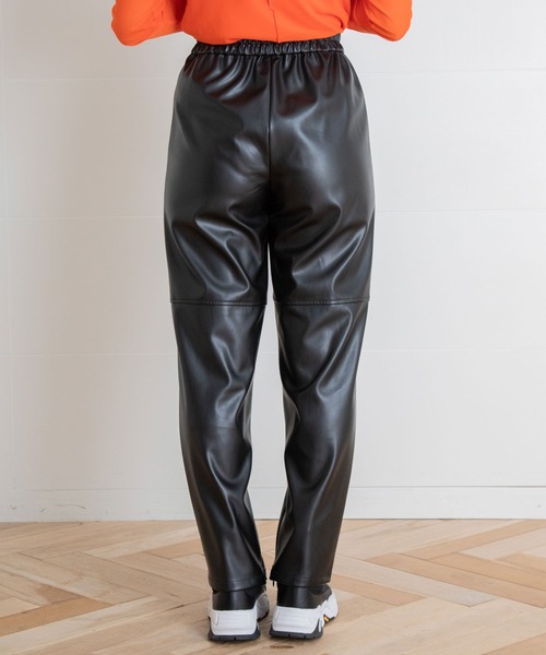 AULA AILA（アウラアイラ）の「イージーパンツ（その他パンツ・レディース・グリーン/ライトベージュ/ベージュ/ブラック・1/0）」の12枚目の写真