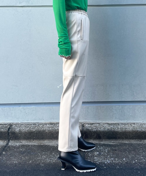 AULA AILA（アウラアイラ）の「イージーパンツ（その他パンツ・レディース・グリーン/ライトベージュ/ベージュ/ブラック・1/0）」の17枚目の写真