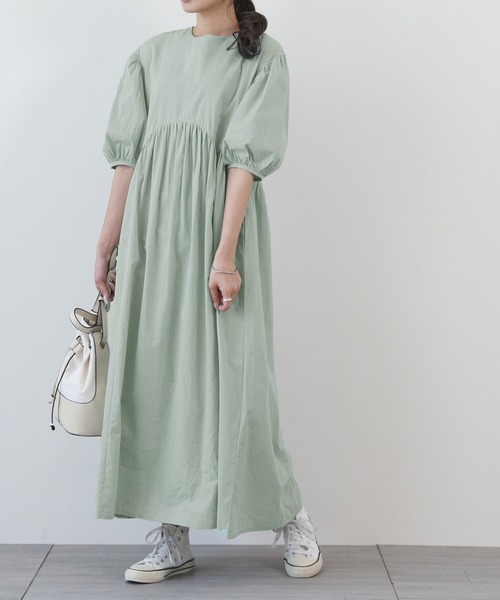 SUGAR BISKET（シュガービスケット）の「ボリュームスリーブワンピース（ワンピース・レディース・ホワイト/ブラック/ライトグリーン/ブルーグレー/グレイッシュベージュ/テラコッタ・M/L）」の6枚目の写真