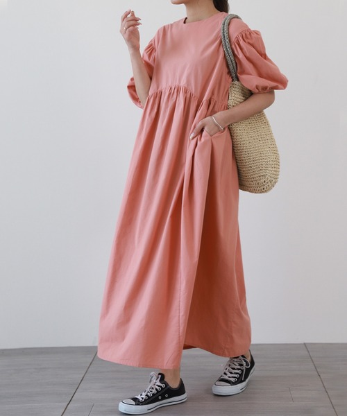 SUGAR BISKET（シュガービスケット）の「ボリュームスリーブワンピース（ワンピース・レディース・ホワイト/ブラック/ライトグリーン/ブルーグレー/グレイッシュベージュ/テラコッタ・M/L）」の4枚目の写真