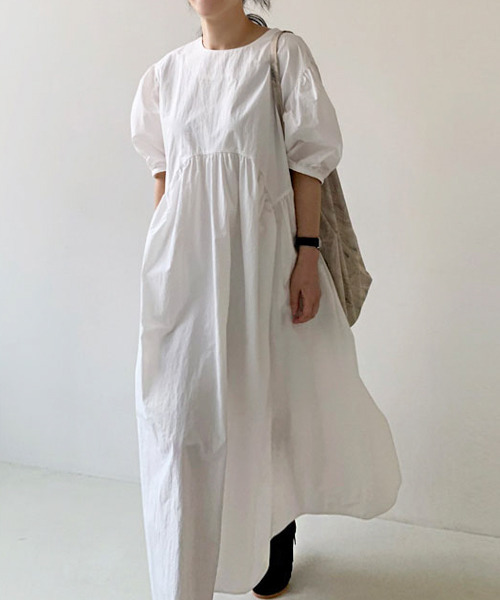 SUGAR BISKET（シュガービスケット）の「ボリュームスリーブワンピース（ワンピース・レディース・ホワイト/ブラック/ライトグリーン/ブルーグレー/グレイッシュベージュ/テラコッタ・M/L）」の22枚目の写真