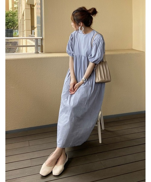 SUGAR BISKET（シュガービスケット）の「ボリュームスリーブワンピース（ワンピース・レディース・ホワイト/ブラック/ライトグリーン/ブルーグレー/グレイッシュベージュ/テラコッタ・M/L）」の17枚目の写真