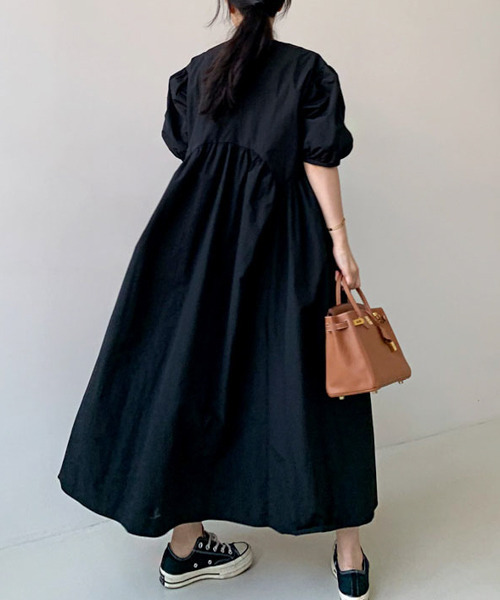 SUGAR BISKET（シュガービスケット）の「ボリュームスリーブワンピース（ワンピース・レディース・ホワイト/ブラック/ライトグリーン/ブルーグレー/グレイッシュベージュ/テラコッタ・M/L）」の19枚目の写真