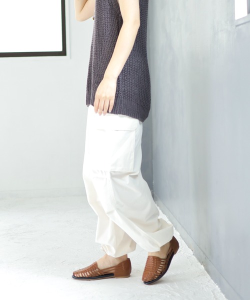 SESTO(セスト)の「柔らか編み込みメッシュのグルカサンダル(サンダル・レディース・ブラック/アイボリー/キャメル/シルバー・LL/3L/S/M/L)」の7枚目の写真