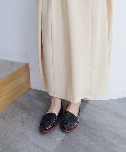 SESTO(セスト)の「柔らか編み込みメッシュのグルカサンダル(サンダル・レディース・ブラック/アイボリー/キャメル/シルバー・LL/3L/S/M/L)」の8枚目の写真