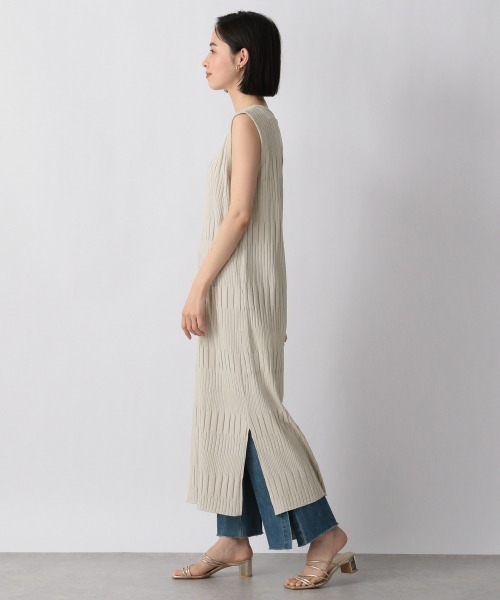 LOWRYS FARM（ローリーズファーム）の「ランダムテレコノースリーブワンピース　945205（ワンピース・レディース・ブラック/ダークブラウン/ブルー/アイボリー/オレンジ・FREE）」の10枚目の写真