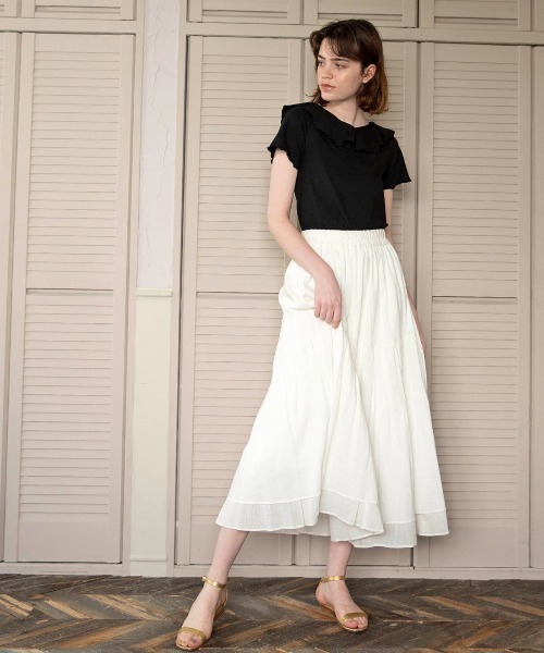 mangata(モンガータ)の「Front frill tee(Tシャツ/カットソー・レディース・ホワイト/ブラック・FREE)」の8枚目の写真