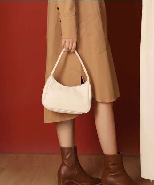 yuue' ( wear )(ユーイ)の「シンプルレザーハンドバッグ(ハンドバッグ・レディース・ホワイト/ブラック・FREE)」の1枚目の写真