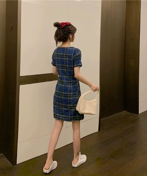 yuue' ( wear )(ユーイ)の「シンプルレザーハンドバッグ(ハンドバッグ・レディース・ホワイト/ブラック・FREE)」の7枚目の写真