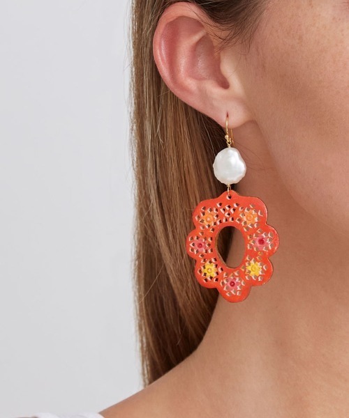 フラワー ハンドペイント ピアス EG-5382LQ