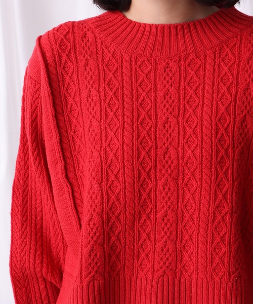 Lene（レネ）の「スパニッシュメリノ/アラン編み アシメプルオーバー（ニット/セーター・レディース・ブラック/キナリ/レッド・FREE）」の5枚目の写真