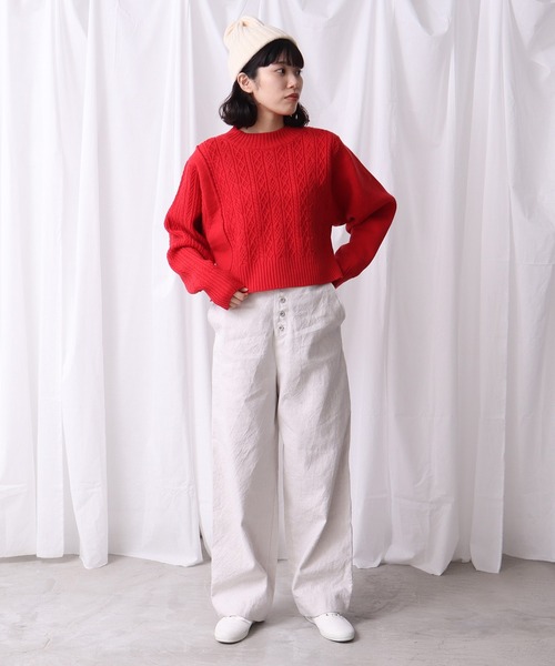 Lene（レネ）の「スパニッシュメリノ/アラン編み アシメプルオーバー（ニット/セーター・レディース・ブラック/キナリ/レッド・FREE）」の6枚目の写真